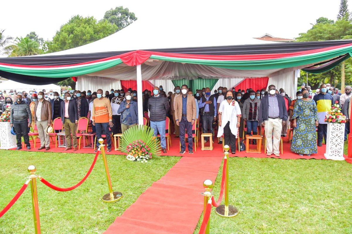 AnneWaiguru's tweet photo. In Meru today to reaffirm our commitment as Mt kenya leaders to securing our people's economic interests at the negotiating table. In full recognition that they are best secured by our very own not strangers. As we say-No one laughs with someone else’s teeth
#tujipangeamatupangwe https://t.co/BcvUz9RGAf