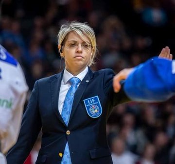 柔道男子オリンピック決勝の金髪イタリア人女性審判のロベルタって誰 本名や職業や国籍等のプロフィール紹介 そっちゃんブログ