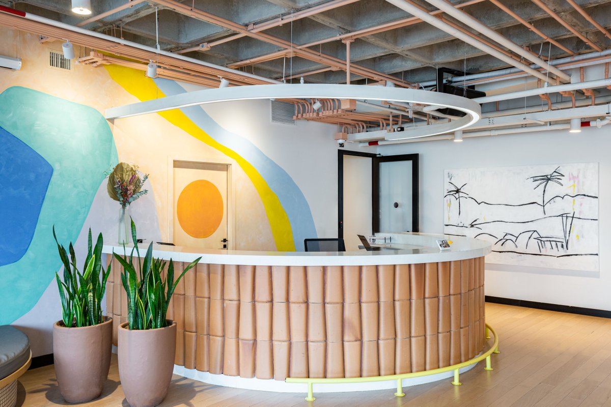 WeWork's tweet photo. A warm welcome at WeWork Belo Horizonte. โ๏ธ #wework #weworkbrasil https://t.co/0vAr7jvwyO