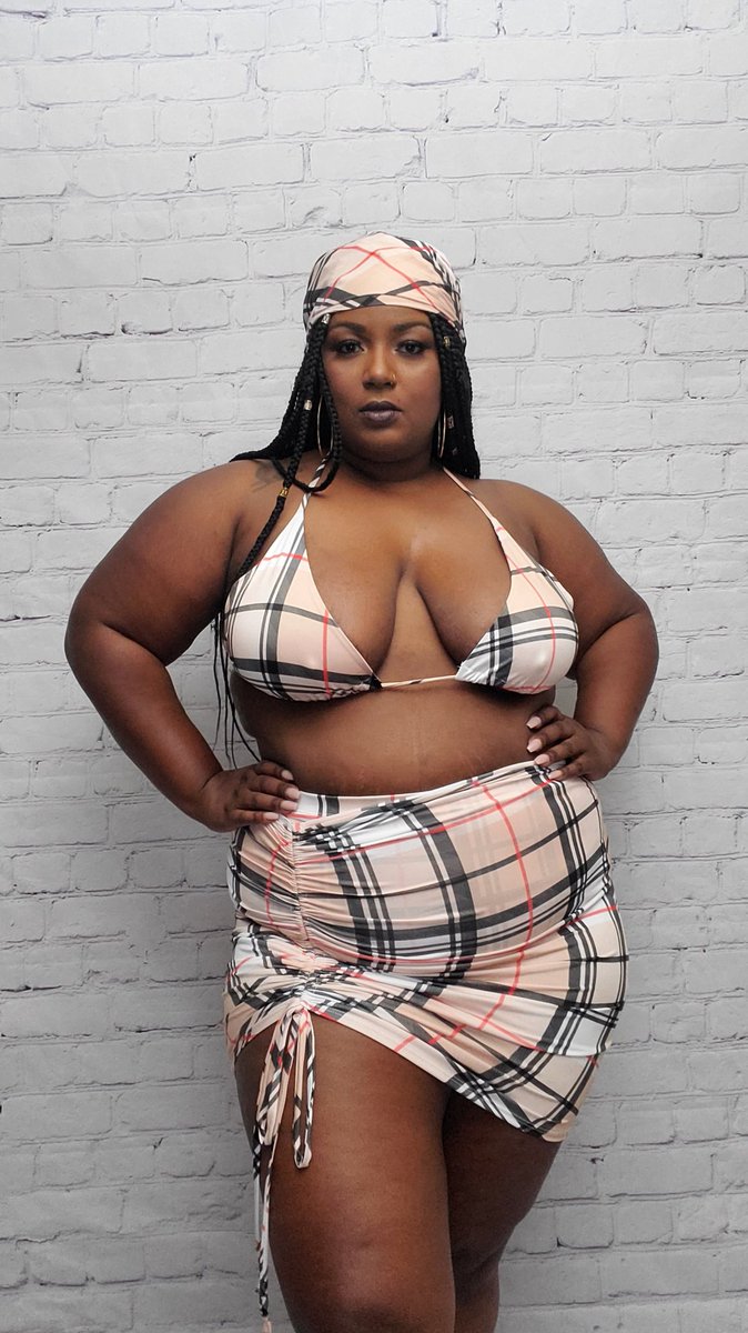 NtrovertedX06's tweet photo. Summer Essentials Sale going on now! 25% off no code needed💜 #summer #plussizesbikini #beachbody #kimono #SundressSeason https://t.co/ILaBbZWtVG
