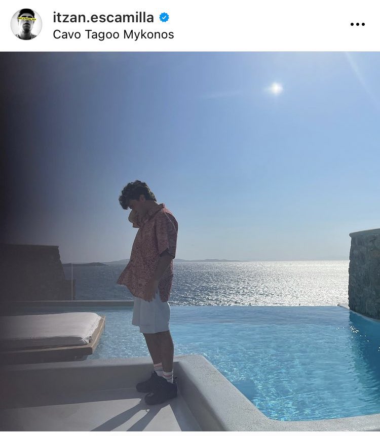 obrienvm24's tweet photo. Feeding us at the same time in shades of blue! Thank you very much 💙 https://t.co/plbxBtgSR0
