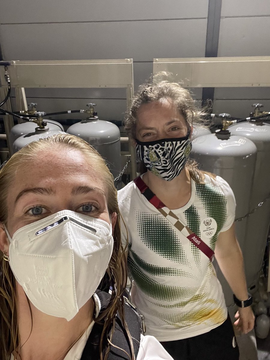 UMassFH's tweet photo. .@marlise_vt 🤝 @sarahhawkshaw 

2️⃣ Olympians in 1️⃣ photo and we know ‘em both‼️ #Tokyo2020

🗓 https://t.co/QLrsvEpdsn

#RollUMass x #Flagship🚩 https://t.co/7X2m2A3M2D
