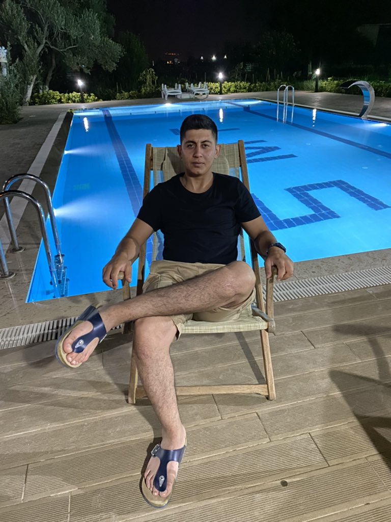 Bakışlarım seni deli edebilir lakin ben psikolog değilim