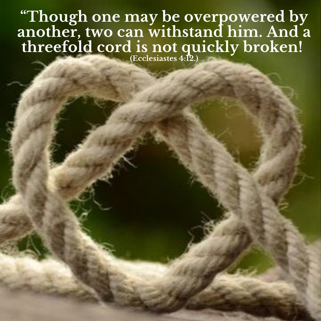 ¡La cuerda de tres hilos es difícil de romper!” 
(Eclesiastés 4:12)
Ignazio Giuseppe, Autor
Es difícil decir cuando se forma, pero una gran amistad puede nacer de una meta que nos une, de un propósito que deseamos lograr, porque al lograrla, disfrutaremos juntos de ese triunfo.