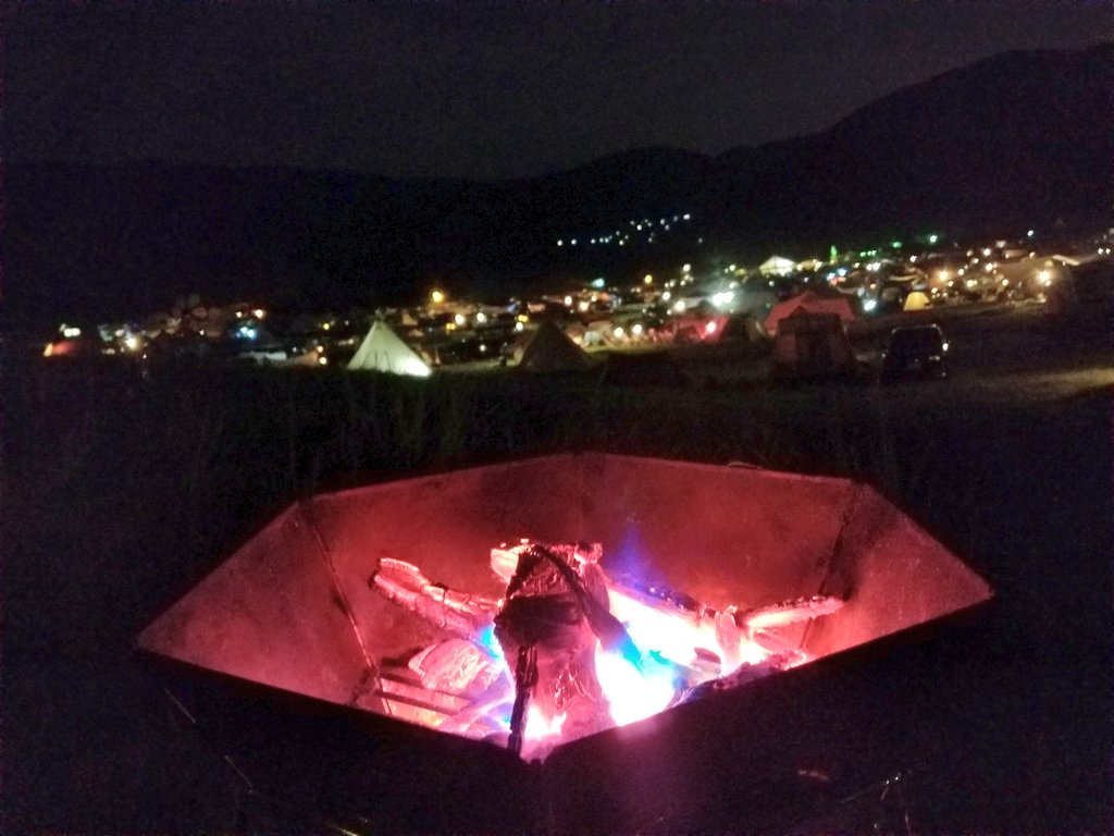 maaki05's tweet photo. ☀真夏の灼熱でも #ツクツクベース フルメッシュ⛺なら快適〜広い〜👍！
#DoD
#マキノ高原キャンプ
#キャンプ https://t.co/9bsH5keD6F