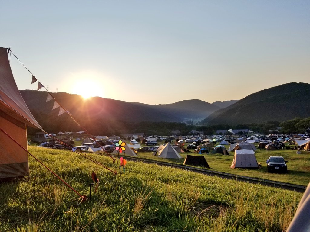 maaki05's tweet photo. ☀真夏の灼熱でも #ツクツクベース フルメッシュ⛺なら快適〜広い〜👍！
#DoD
#マキノ高原キャンプ
#キャンプ https://t.co/9bsH5keD6F