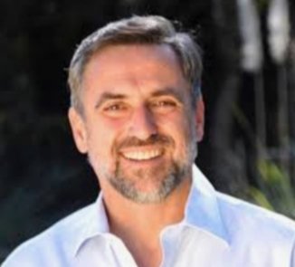 Al final de toda vueltas <a href="/ramonjmestre/">Ramón Mestre</a> es el único coherente y consecuente cuando se hablo de construir radicalismo... por eso #RamonAlCongreso, "la boina blanca no se mancha"