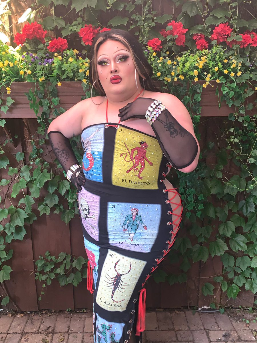 ValentineAddams's tweet photo. I didn’t choose to be born Latina… solo tuve suerte!
.
👗 by me
.
#ValentineAddams #latina #queen #drag #latinx #mexicana #loteria #BYOBeans #ladiabla #lasirena #chula #fullfigured #perra #cholita #dragqueen #plussizefashion #thicc #plussizemodel #amoralamexicana https://t.co/vzltEDw1Do