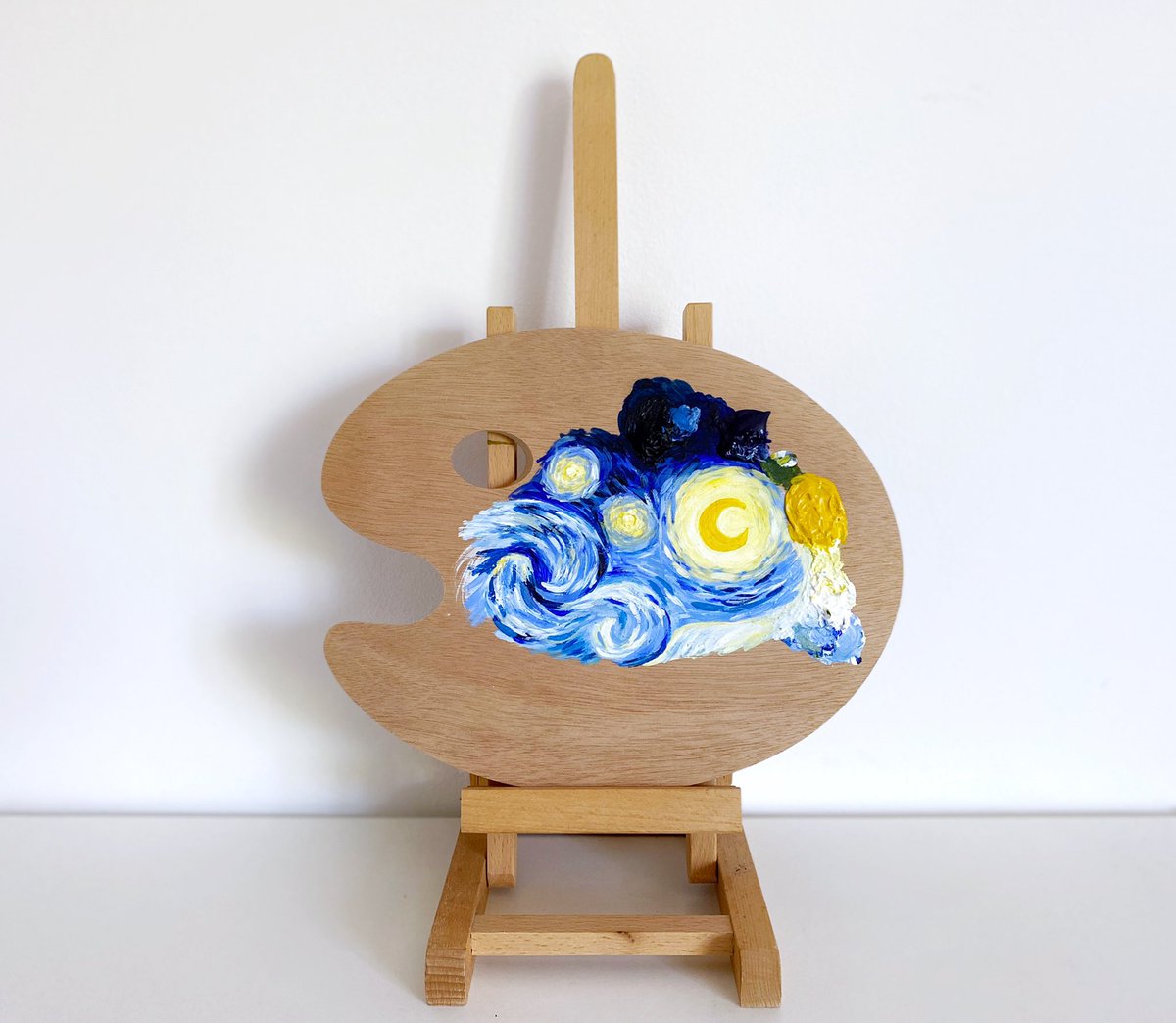 interrobangart's tweet photo. Find all my handmade clothing, original art, prints, print on demand clothing &amp; merch, fabric, greetings cards and social media channels via this link: 
https://t.co/O3cdEGpwvV https://t.co/auhPVqGbU4