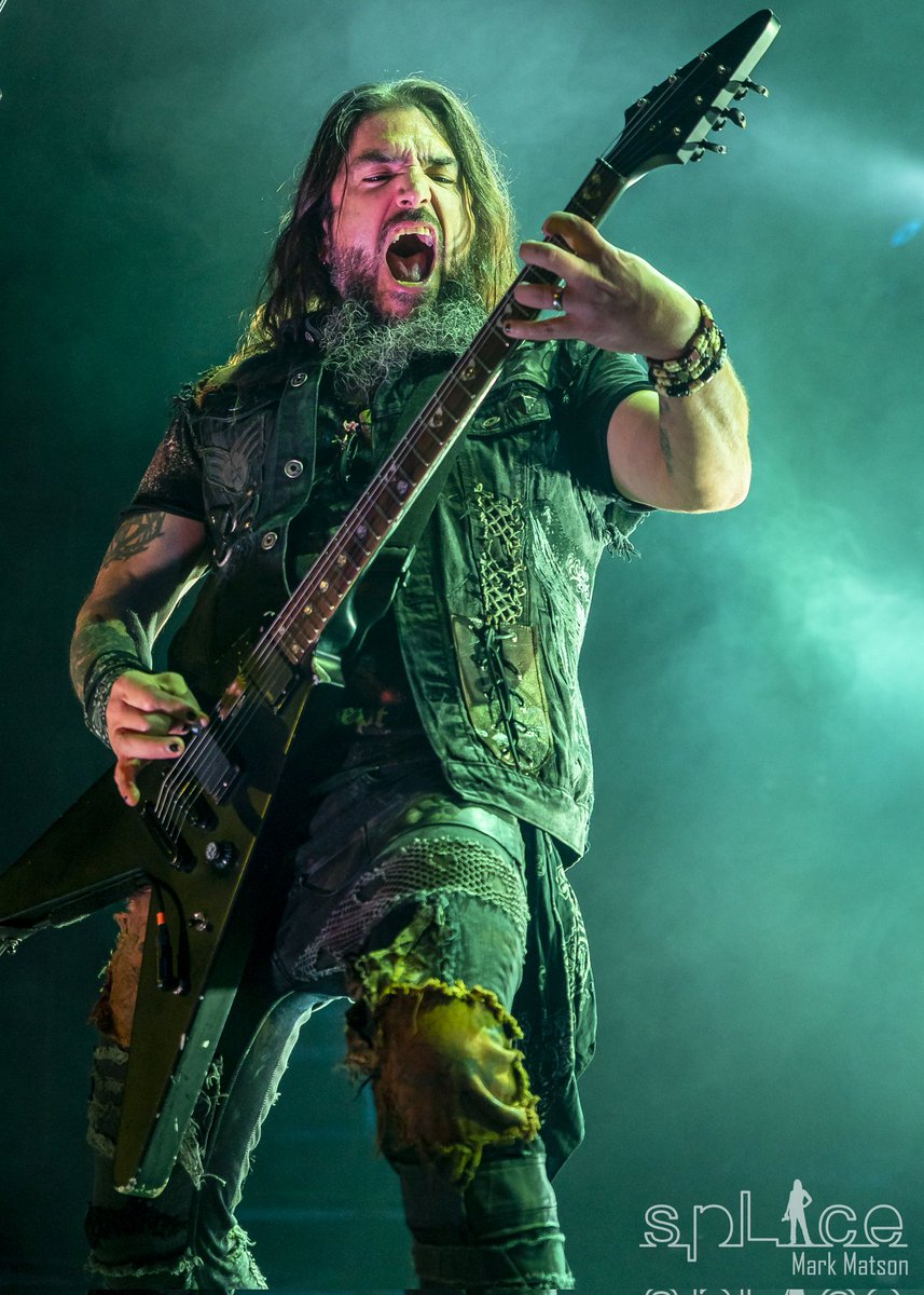 auld lang silent tweet media