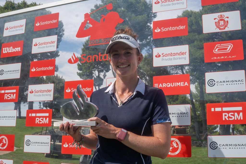 SantanderGolf's tweet photo. 🏆 Rachael Goodall, CAMPEONA del Santander Golf Tour LETAS Zaragoza 🙌🏽

👏🏽 Congratulations, @rachaelgoodall 

#SantanderGolfTour | #SGTZaragoza https://t.co/39YWl4TS6v