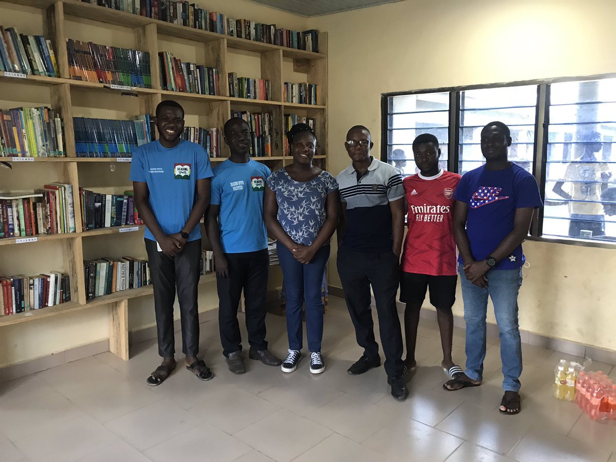 eduspots's tweet photo. “I am engaging the community to help empower the young ones through education.” Selorm, @eduspots volunteer.
#Spot9 is Apegusu - there is so much energy in this community!
Today they’ve held a spelling bee competition and engaged in games as part of our #literacyfestival. https://t.co/J1HuvaxhQk