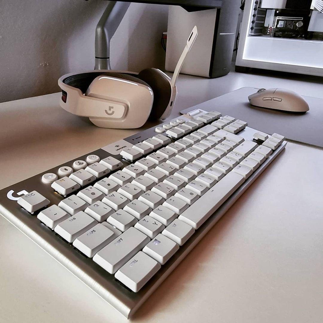 MundoGok's tweet photo. Del 1 al 10, cuantas ganas tenes de tener un setup como este de @LogitechG 🤍 https://t.co/HMAGAdsBFT