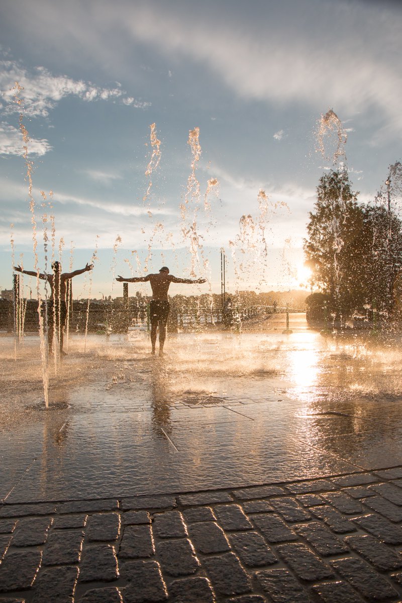 When it comes to staying cool in NYC, we’ve got you and your four-legged friend covered. From sprinklers throughout our four miles to water features in our four dog runs, there are endless ways to beat the heat in #HRPK! https://t.co/Xa53Ebq2lD