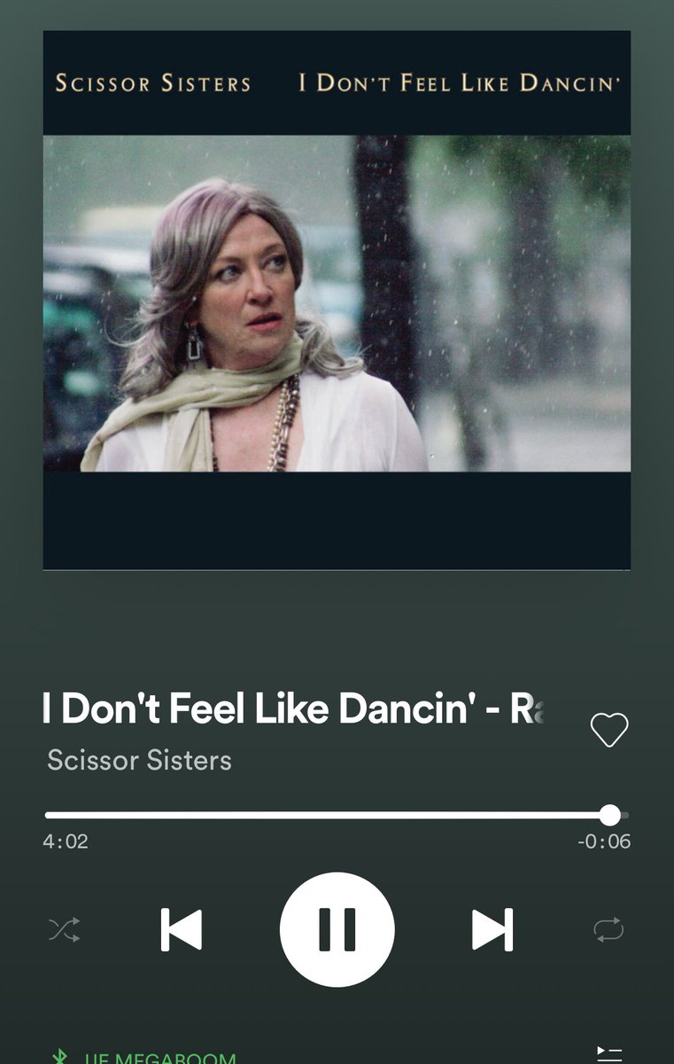BexSaunders7's tweet photo. Except I do! Feeling proper giddy with upcoming plans. #kitchentunes #ifeellikedancin https://t.co/5x980ddZqr