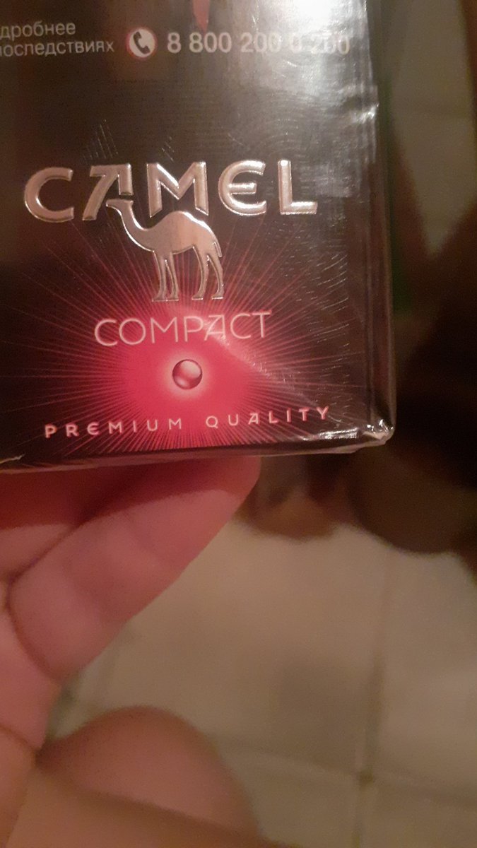Cromechan's tweet photo. @CrazyTom666 ебать, мне в магазине говорят, что это КРАСНЫЙ, о чем вы https://t.co/2I4NITJf2j