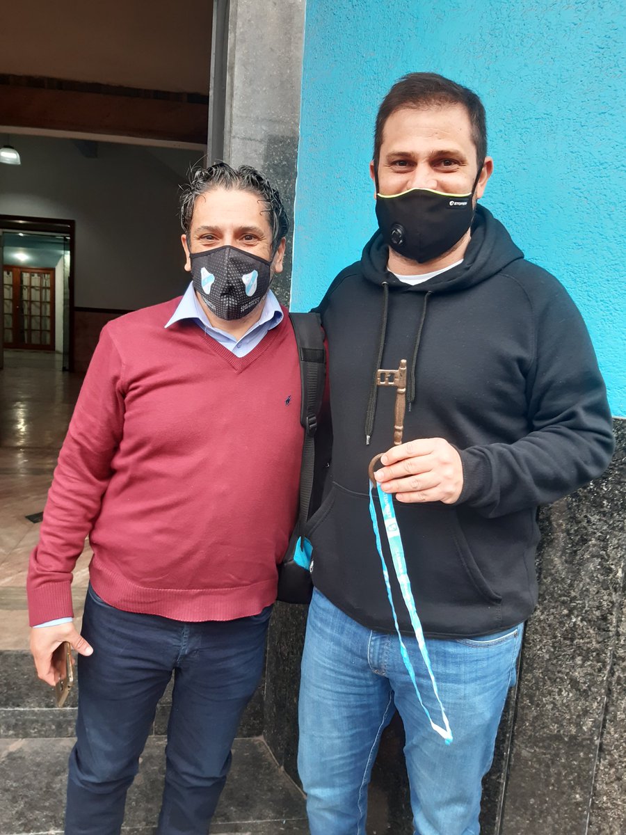 pasion_gasolera's tweet photo. No es un dia mas, es el #DiadelhinchadeTemperley y ademas, a partir de este 24/7 el @MuseoTemperley dejo de ser un proyecto para ser una realidad y ya tiene su espacio en la sede de @TemperleyOK 
Gracias!!!! https://t.co/etq6jx7o0p