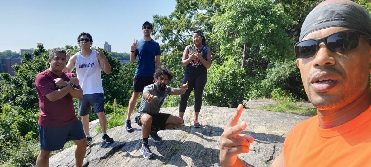 BronxSole's tweet photo. #theboogiedownbronx #bronxfit #not62 #lovingthebronx #learningthebx #bronxhistory #knowyourhood #keepinitbronx #ahealthybronx #howwebronx #bronxrunning #bronxstrong #bronxites #bxallday https://t.co/bPcWpgTzqv