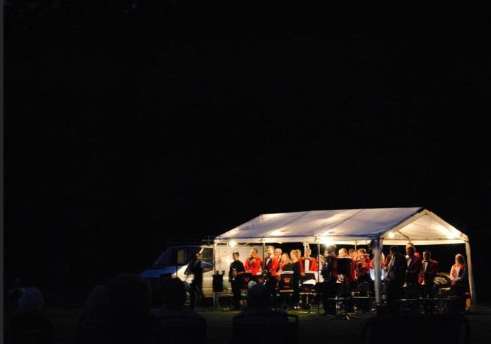 HydeBand's tweet photo. Thankyou @WoodgreenCC for hosting our first gig in almost 18 months. It was fantastic to be back! #brassband #livemusic https://t.co/DbhF0X92fG