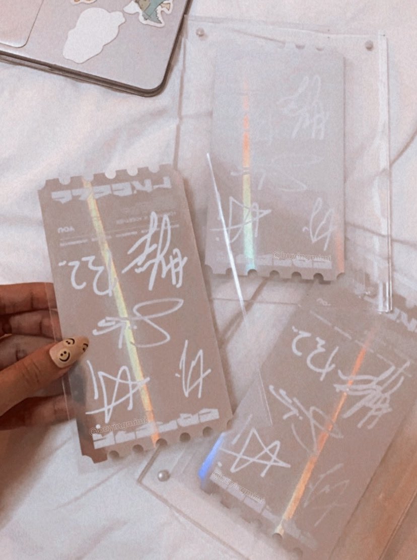 mimibabybear's tweet photo. 1 am projects 🧚🏼🤍⚡️

double sleeving and...acrylic-ing https://t.co/CL6jeoQOpc