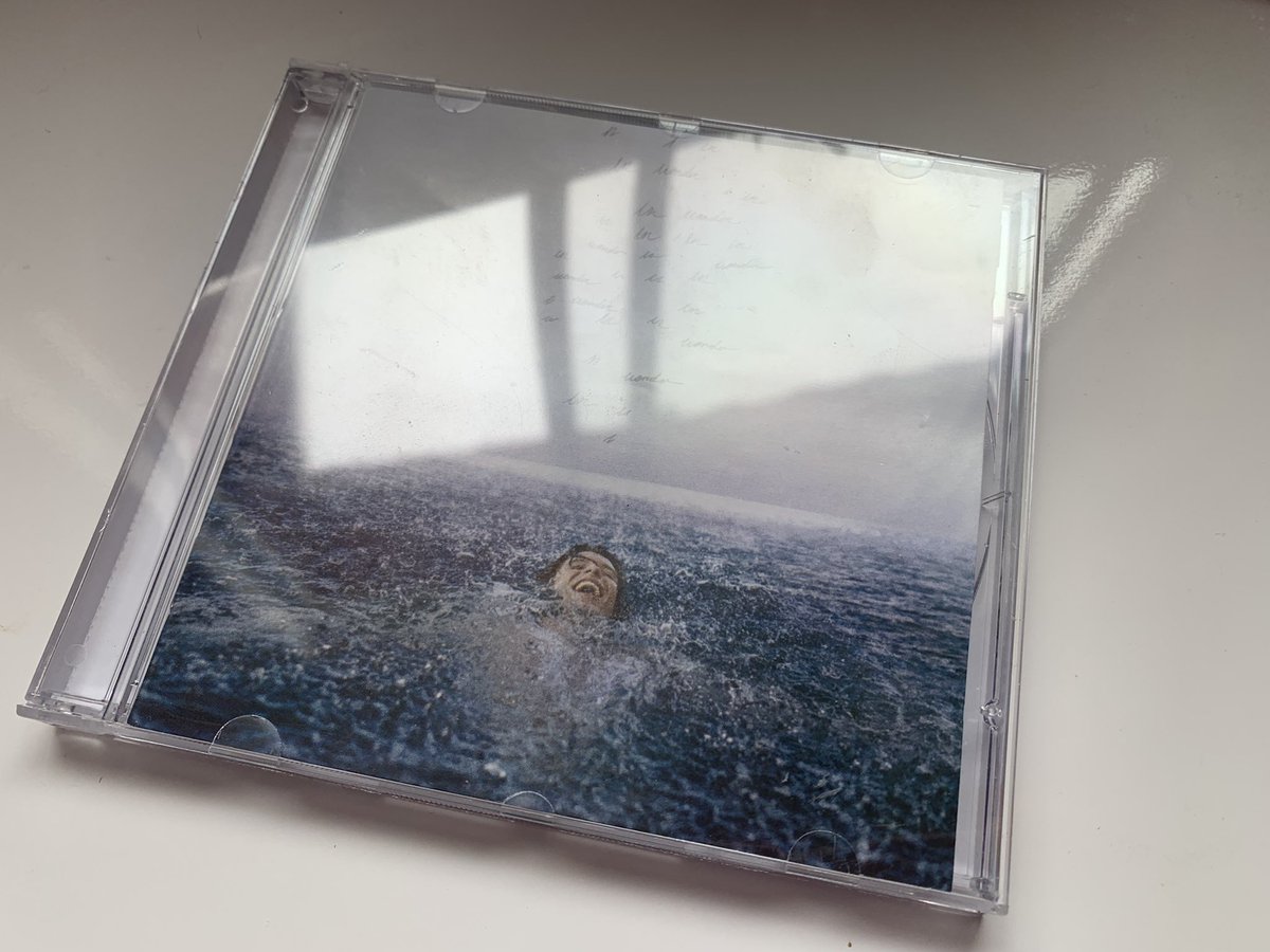 shwnwrong's tweet image. i’m in love