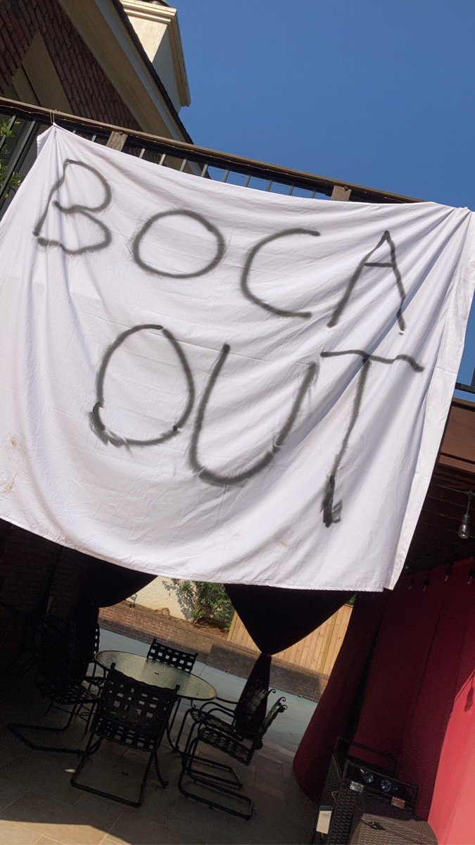 DeBoerMustGo's tweet photo. Today is the day. #BocaOut https://t.co/d87XJG6EJe