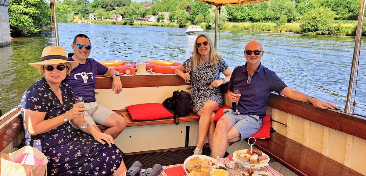 Living the good life on M.V.Kingfisher at Camus pontoon. Fabulous guests enjoying Prosecco and Nibbles in the summer heat. whiterivercharters.com