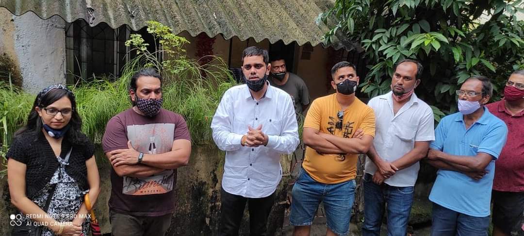 Bjp4Ward71's tweet photo. Today our Corporator Aneesh Naval Makwaaney alongwith with team BJP visited *West Gaothan* residents and addressed them on how important it is to get vaccinated and shared its benefits. Also he requested people to get vaccinated as soon as possible to fight against Covid . https://t.co/43SEhz8yw2