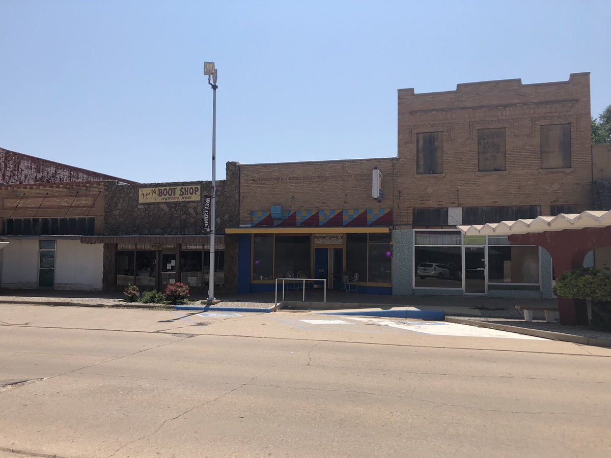 DavidGayNews's tweet photo. I’m here in #Littlefield today, working on a feature for both @lubbockonline and the @amarilloglobe that I’m really excited about. More details to come! #AmarilloArts https://t.co/IWzzsPq6VM