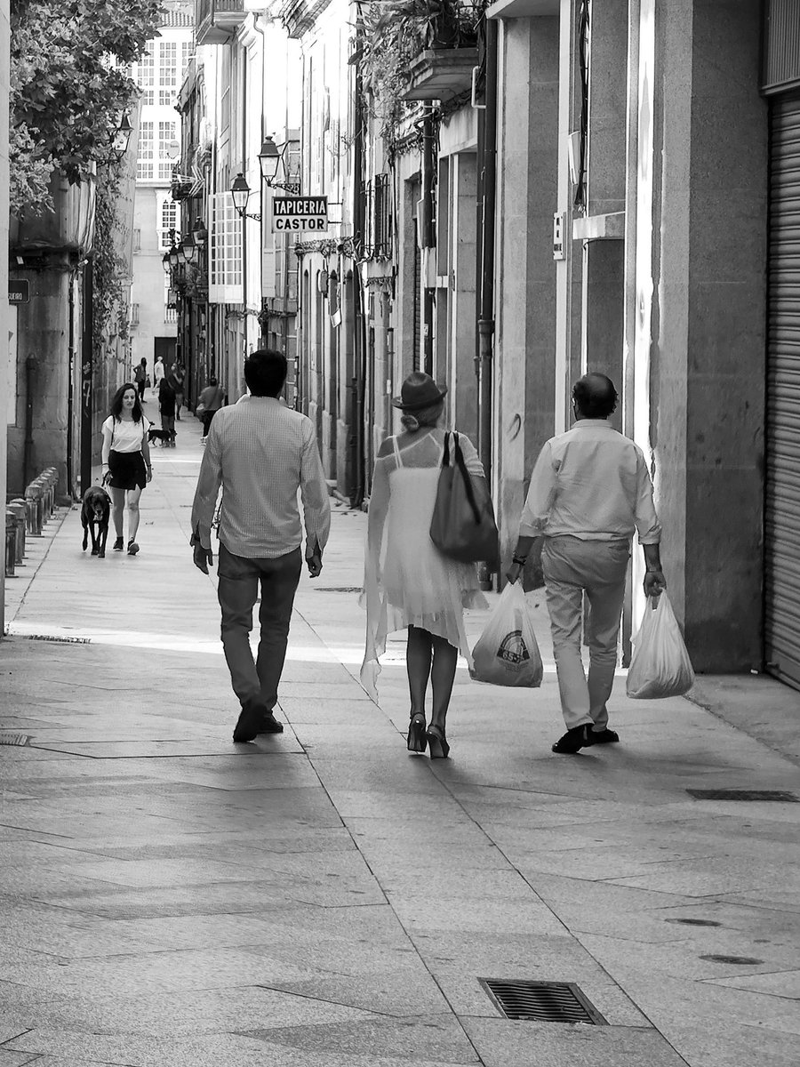 tony4teen's tweet photo. Calle Libertad. #callelibertad #streetphotography #fotodecalle #fotoderua #blackandwhite #blancoynegro https://t.co/RbGFl0yQP4
