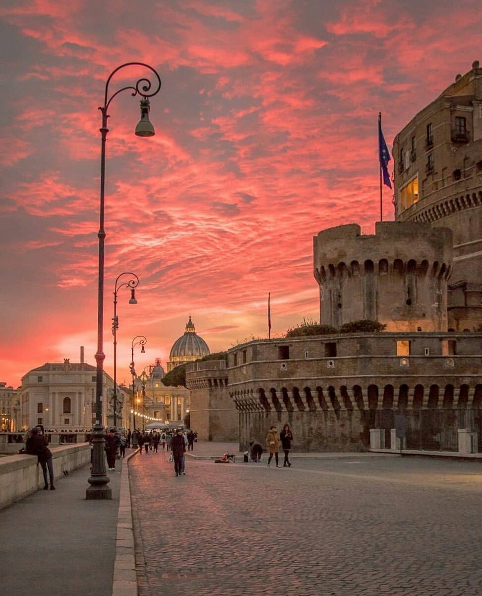 ericnfr's tweet image. Atardeceres de Italia 💛