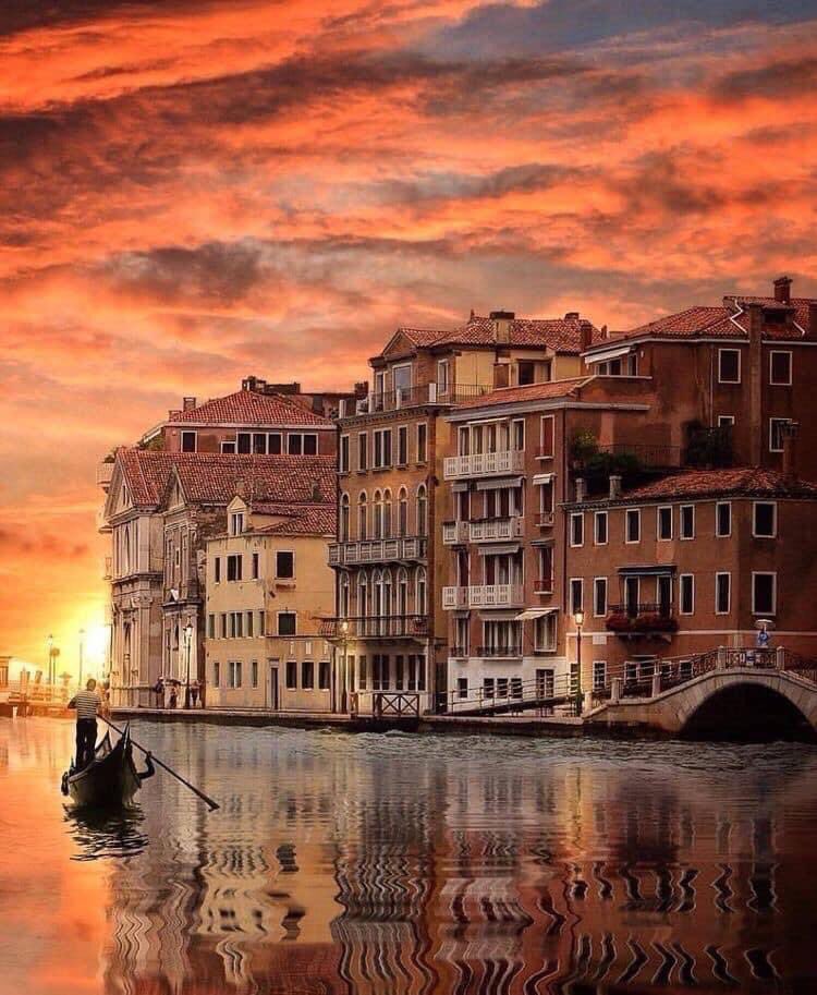 ericnfr's tweet image. Atardeceres de Italia 💛