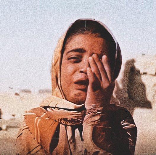 behroozhossaini's tweet photo. تو فصلِ «آزادی» کتابِ تاریخ، زیر این عکس مینویسن: شروع واقعه. https://t.co/Kt5hxhW6Uc