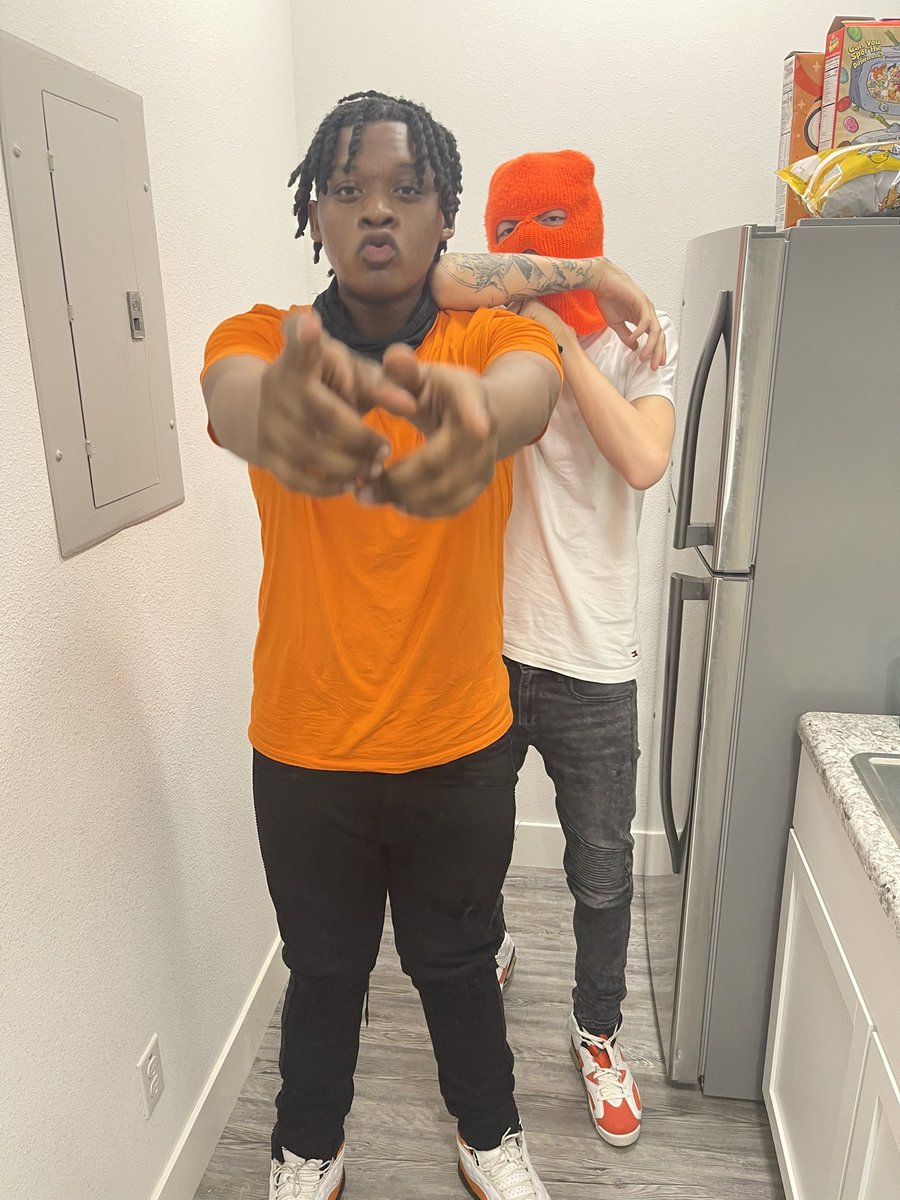 bswervo05's tweet photo. Bro asked me the price I said love🤞🖤🩸 https://t.co/qLcbVN6TMK
