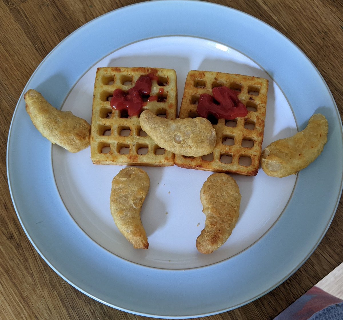 helena_markou's tweet photo. No sooner had I put the plate down, she grabbed its arms and made it quadrupedal. #carbart https://t.co/FzWAXr27c2