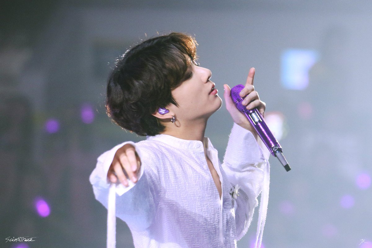 JasmiKookie's tweet photo. If it's not you, it's not everyone 💜
ALWAYS WITH JUNGKOOK
FOREVER OUR BORN SINGER JUNGKOOK
#방탄소년단정국 #정국 #JUNGKOOK https://t.co/9BIhVwiFqF