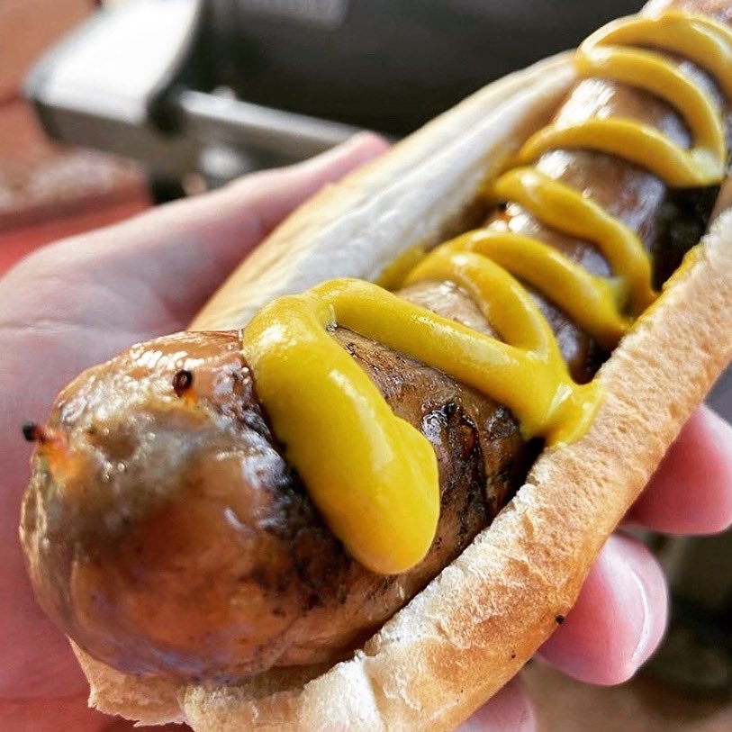 BFBratwurst's tweet photo. Simply Satisfying 😋 #BlackForestBratwurst #Bratwurst #BestWurst #BFBratwurt #Wurst #Sausage #SausageSaturday #Saturday #TimeToGrill #Summer #simplysatisfying https://t.co/84veHiAC1q