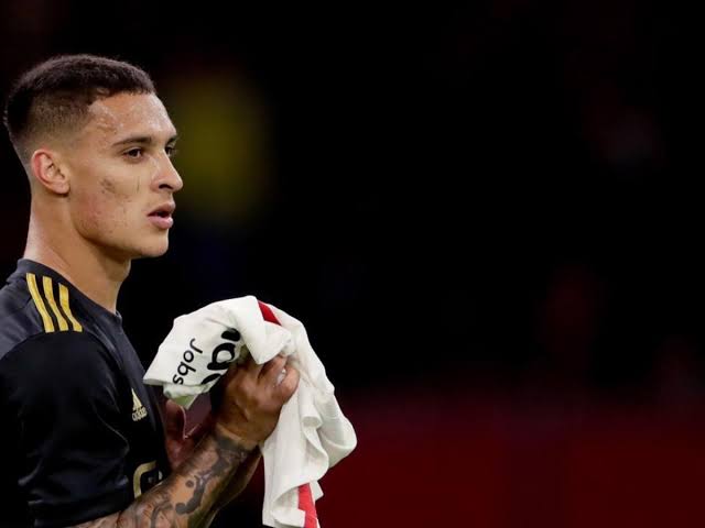 Coluna_Do_Spfc's tweet photo. Bayern de Munique negocia contratação de Antony com o Ajax https://t.co/hVb1gKfvUa