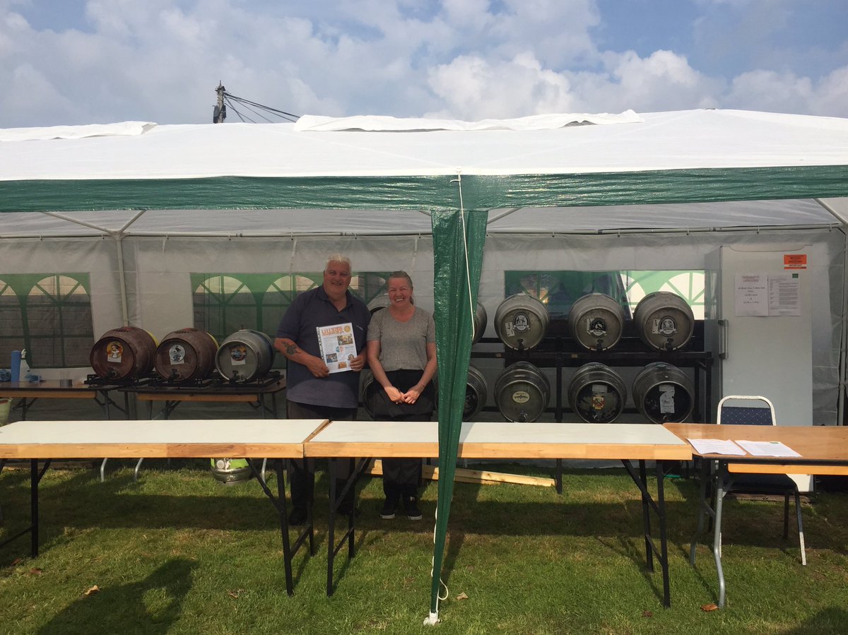 Tried a few beers from local breweries at the Old London Apprentice beer festival in the garden (Newbury). My favourite was <a href="/indigenousbrew/">IndigenousBrewery</a> Tickety Boo - festival continues on Sunday - free admission