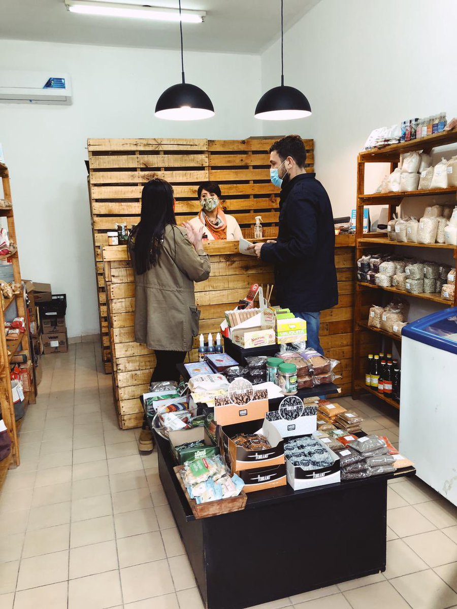 Jxc_hurlingham's tweet photo. Arrancamos el sábado charlando con vecinos de todos los barrios de Hurlingham y conversamos con  comerciantes locales 💪 https://t.co/Bau3txfrVN