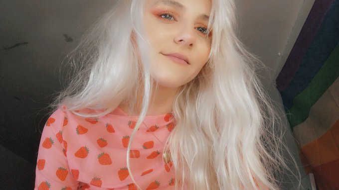 🍓💞 https://t.co/0Va5E49m28