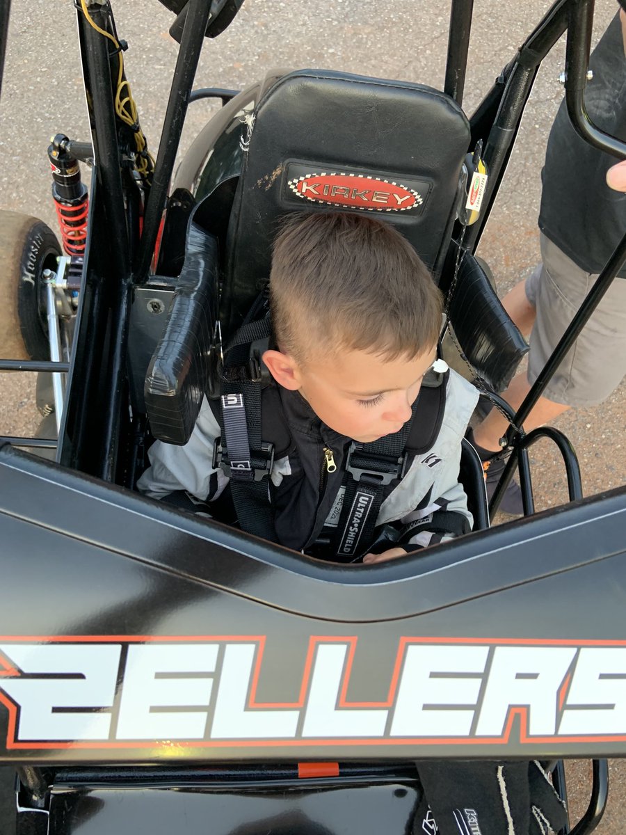 DrSpuds21's tweet image. A photo my brother took last night at the track.   This makes my heart happy #familyracing