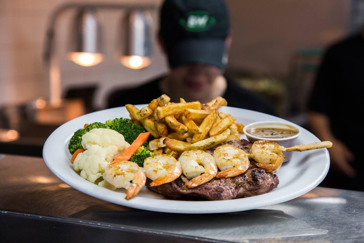 BurgerWorldNB's tweet photo. #eatlocal #skipthedishes #takeoutsaturday #dineinisopen
Dinner specials

Chicken Parm dinner $19.99

Sirloin Steak &amp; Shrimp $19.99

Lemon Pepper Pickerel &amp; Shrimp $19.99

Bacon cheeseburger with fries &amp; soup $11.99 

Soups of the day
Tomato Vegetable
Chicken Macaroni https://t.co/wmoDCXxIPP