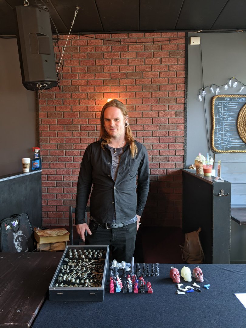 So today is one year minus one weekend (Terminus 2019) since I last showcased any Art and jewelry. Pretty excited for today! 

Please come by the BlakMarket at <a href="/BLAKBARyeg/">BLAKBAR</a> today!