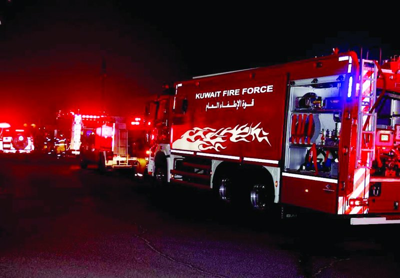 kuwaittimesnews's tweet photo. Co-op society evacuated due to warehouse fire https://t.co/ulQ3AiLG4T via @kuwaittimesnews
#KuwaitFireForce #RawdaCoopSociety #warehousefire https://t.co/k5o4FdGnm0