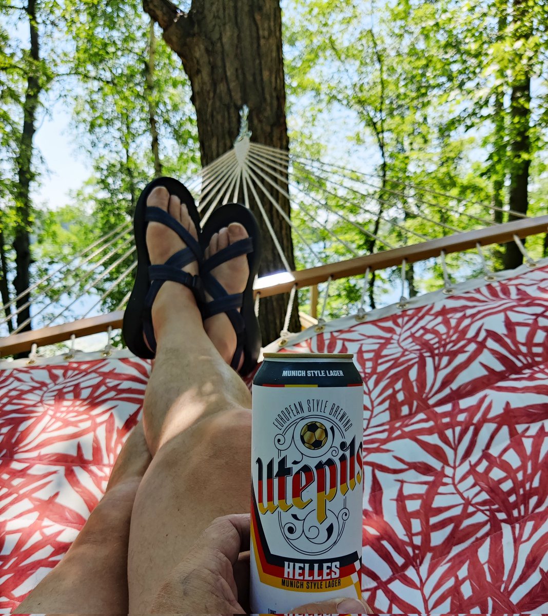 DanielJustesen's tweet photo. #IndescribablyGood
Thanks @UtepilsBrewing @Eric_Harper and team #Helles #LagerLove https://t.co/55GnVLq5Dg