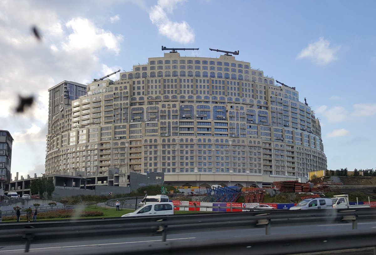 cerims's tweet image. son gece arkadaşlardan bulduğum tefrişlerle cephe çizmişimdir