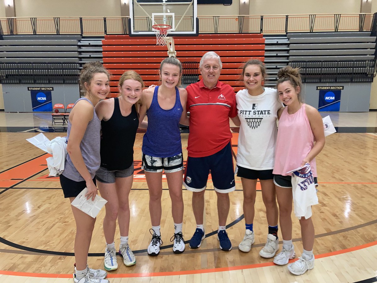 Dell Leonard tweet media