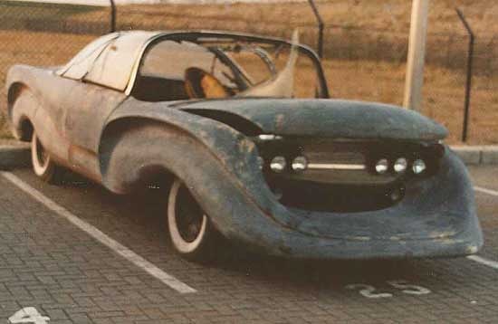 autoseneltiempo's tweet photo. Hoy en el programa de radio IMAGEN ES PUEBLA platicamos del que es considerado uno de los autos más feos del mundo Aurora 1957
Diseñado por el sacerdote Alfred A. Julianointentó crear el auto MÁS SEGURO DEL MUNDO Le llevó 3 años diseñarlo recibió $30,000 dlls de financiamiento https://t.co/qY9wN6f1wr