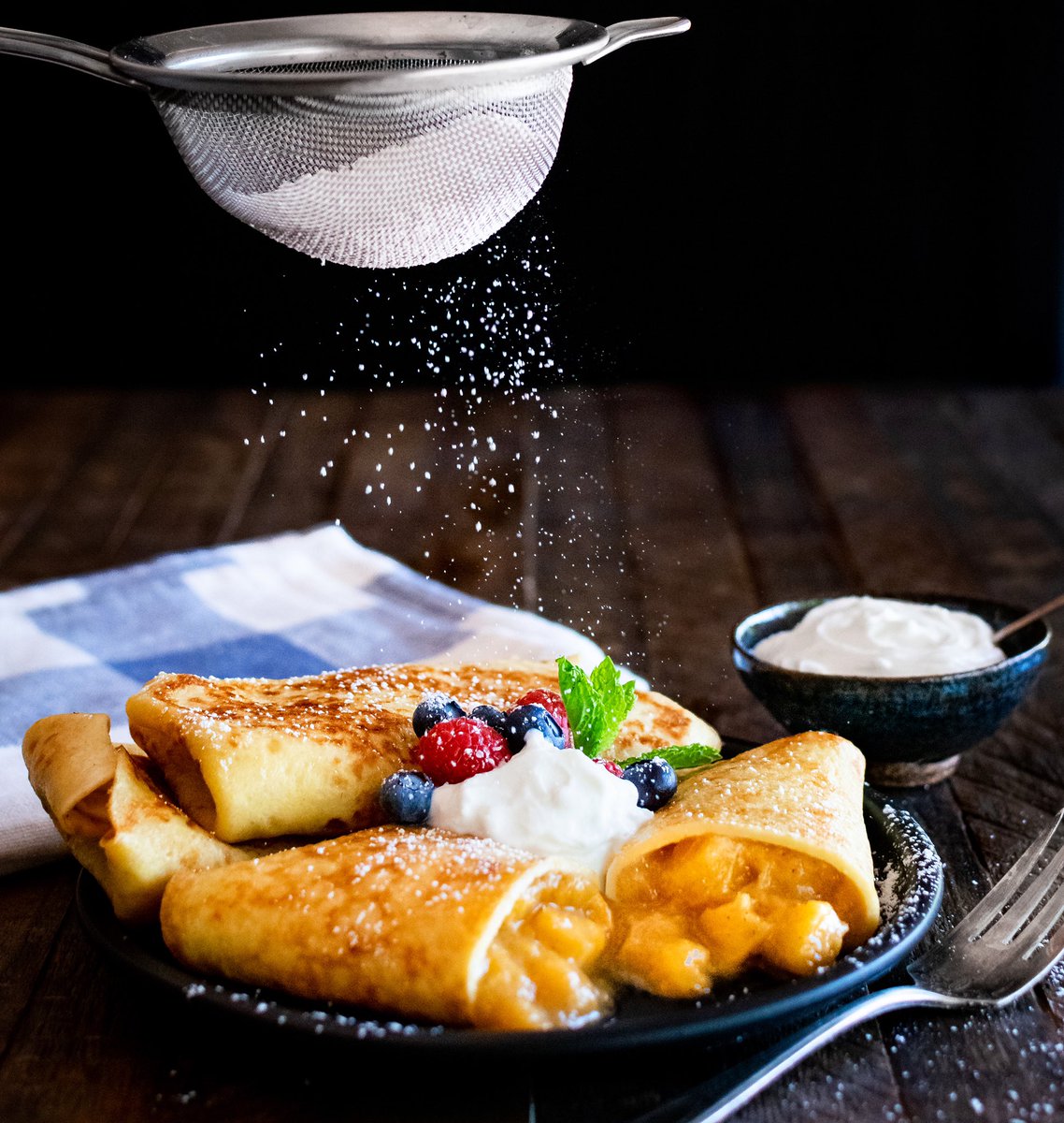 husbandscook's tweet photo. New Recipe! Brown Butter Peach Blintzes with Vanilla Crème Fraîche 😍 In this comforting #breakfast, fresh peaches are sautéed until soft &amp; tender, &amp; spiced with brown sugar, cinnamon, nutmeg, &amp; vanilla. If you’re not a morning person you will be now! 🍑🥞 https://t.co/btXmi7WMAb https://t.co/ypGhfDOqXP